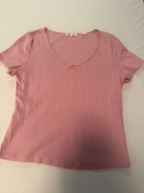Levi's Pink Short Sleeve V-Neck Knit Top